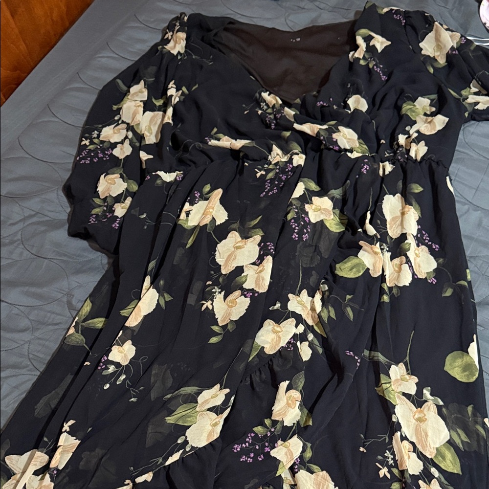 Ava & Viv Black Floral Long Sleeve Dress